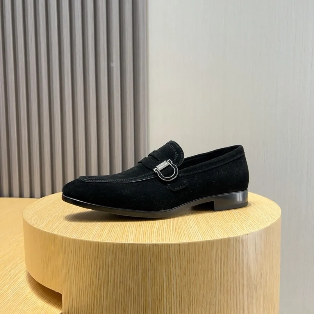 Factory P620💰🔥《Ferragamo》👏Latest•High-end top brand luxury~purchasing agent, top~quality. New fashionable business men's shoes🔜The uppers are made of original cashmere cowhide➕cowhide·lining, with fine workmanship. The original stylish and soft combination wear-resistant and non-slip outsole is light and comfortable on the feet. The real thing looks better in real life. Size: 38/44